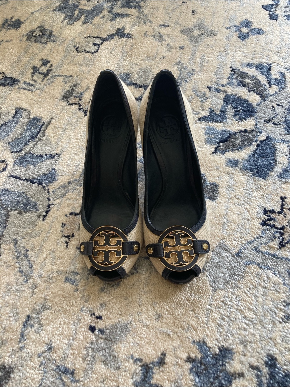 Tory Burch Beige and Navy Logo Peep-Toe Heels